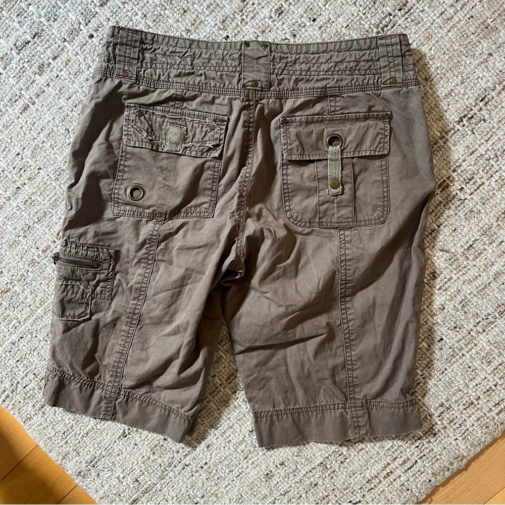 Y2K Point Zero Utility Cargo Bermuda Shorts in Brown Size 9/10 - Picture 5 of 5